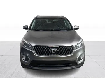 2018 Kia Sorento - image 8