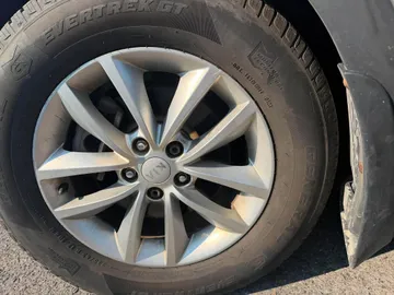 2018 Kia Sorento - image 7