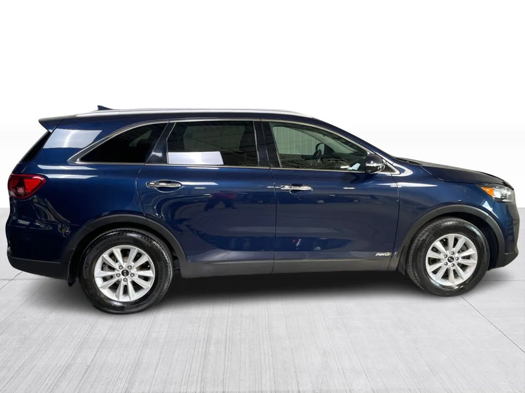 2019 Kia Sorento — photo 2