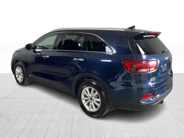 2019 Kia Sorento - image 11