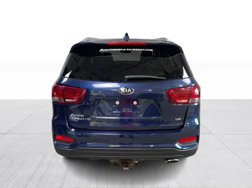 2019 Kia Sorento - image 12