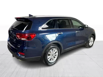 2019 Kia Sorento - image 14