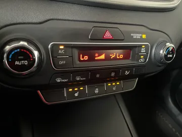 2019 Kia Sorento - image 21