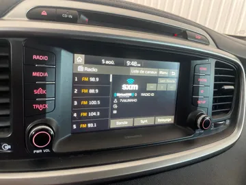 2019 Kia Sorento - image 28