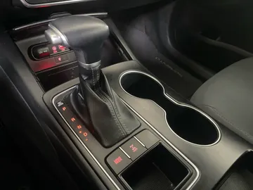 2019 Kia Sorento - image 27