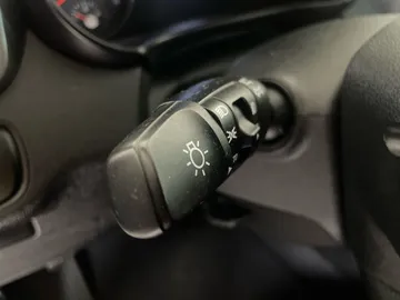2019 Kia Sorento - image 18