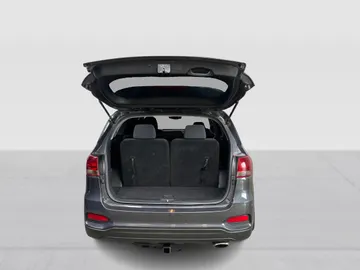 2019 Kia Sorento - image 13