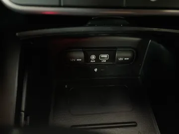2019 Kia Sorento - image 26