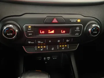 2019 Kia Sorento - image 21