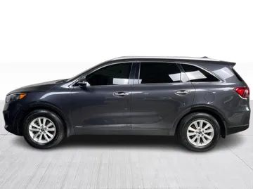 2019 Kia Sorento - image 10