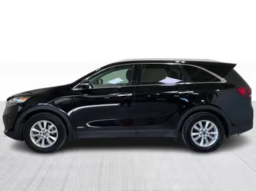 2019 Kia Sorento - image 10