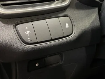 2019 Kia Sorento - image 29