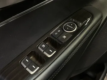 2019 Kia Sorento - image 23