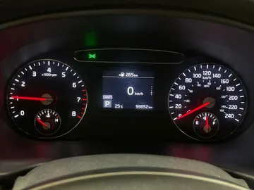 2019 Kia Sorento - image 18