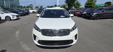 2020 Kia Sorento - image 2