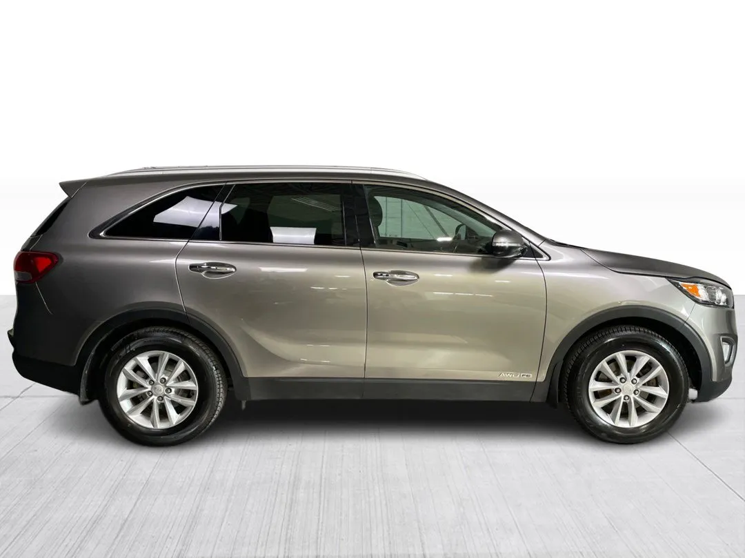 2018 Kia Sorento — photo 2