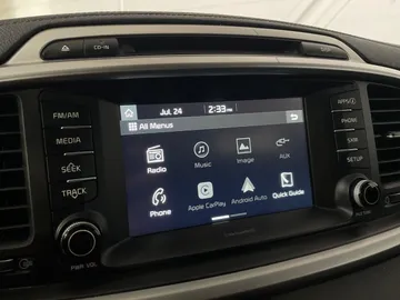 2018 Kia Sorento - image 7