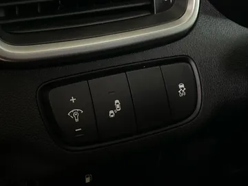 2018 Kia Sorento - image 30