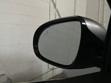 2018 Kia Sorento - image 20