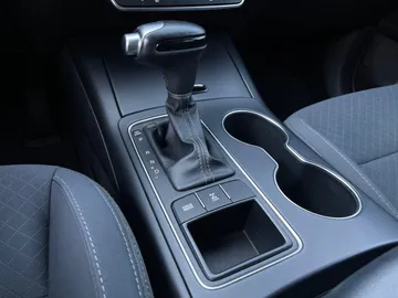 2018 Kia Sorento - image 26