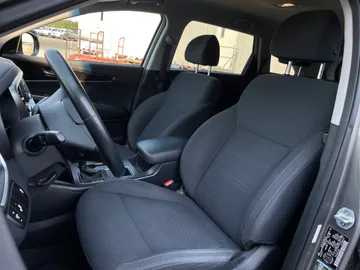 2018 Kia Sorento - image 3