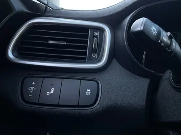 2018 Kia Sorento - image 28