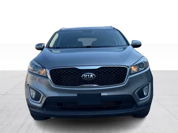2018 Kia Sorento - image 8