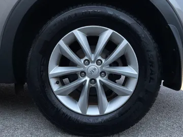 2018 Kia Sorento - image 6