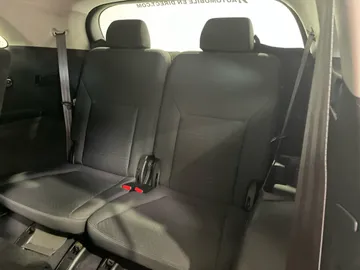 2020 Kia Sorento - image 28