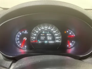2018 Kia Sorento - image 17