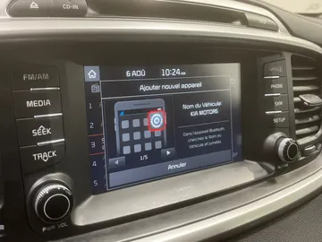 2018 Kia Sorento - image 25