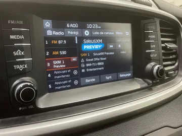 2018 Kia Sorento - image 27