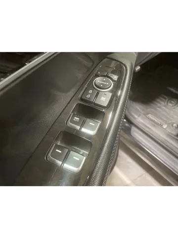 2018 Kia Sorento - image 22