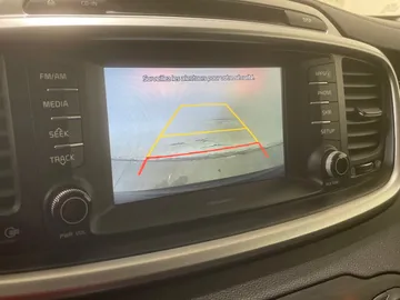 2018 Kia Sorento - image 20