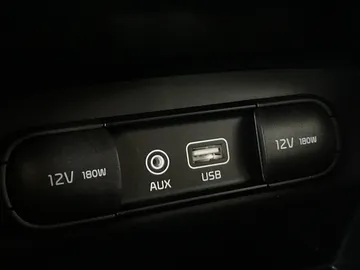 2018 Kia Sorento - image 27