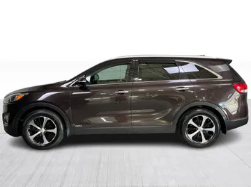 2018 Kia Sorento - image 10