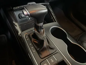 2019 Kia Sorento - image 27