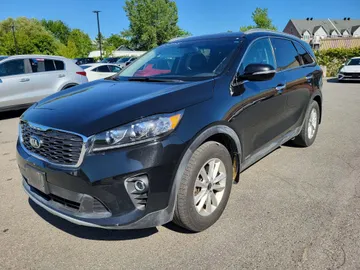 2019 Kia Sorento - image 3