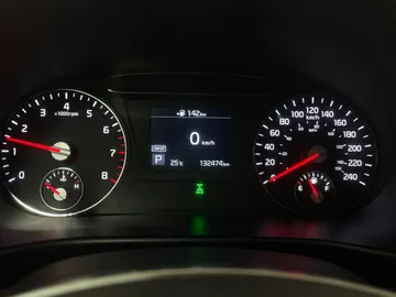 2019 Kia Sorento - image 15