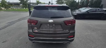 2019 Kia Sorento - image 6