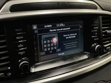 2019 Kia Sorento - image 24