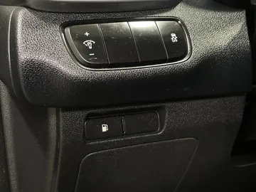 2019 Kia Sorento - image 26