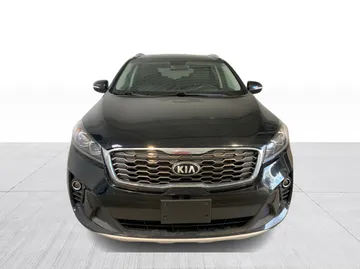 2019 Kia Sorento - image 2