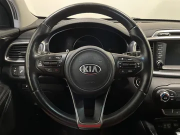 2018 Kia Sorento - image 26