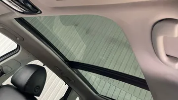 2019 Kia Sorento - image 6