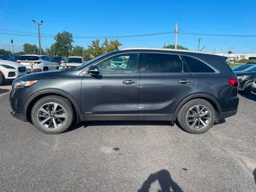 2020 Kia Sorento - image 4