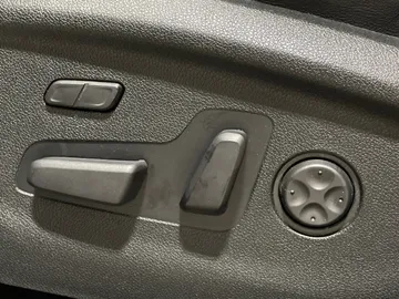 2019 Kia Sorento - image 19