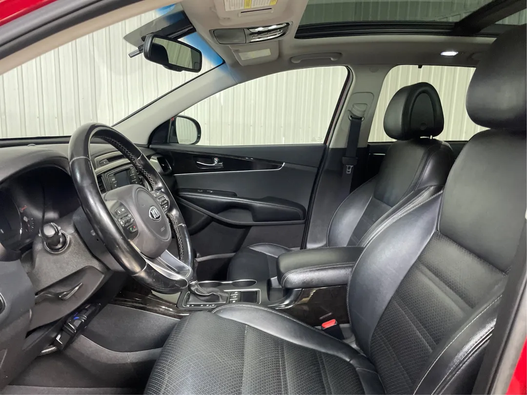 2016 Kia Sorento — photo 3