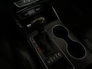 2016 Kia Sorento - image 31