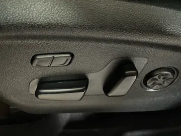2016 Kia Sorento - image 20